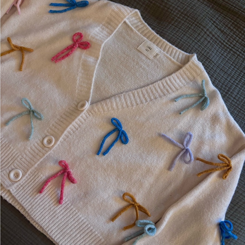 NWOT White cropped cardigan with Colorful Bow Accents